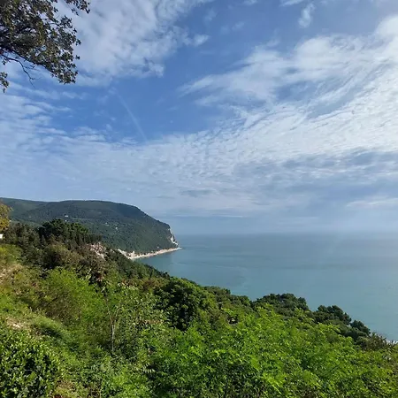 アパート Biancarda